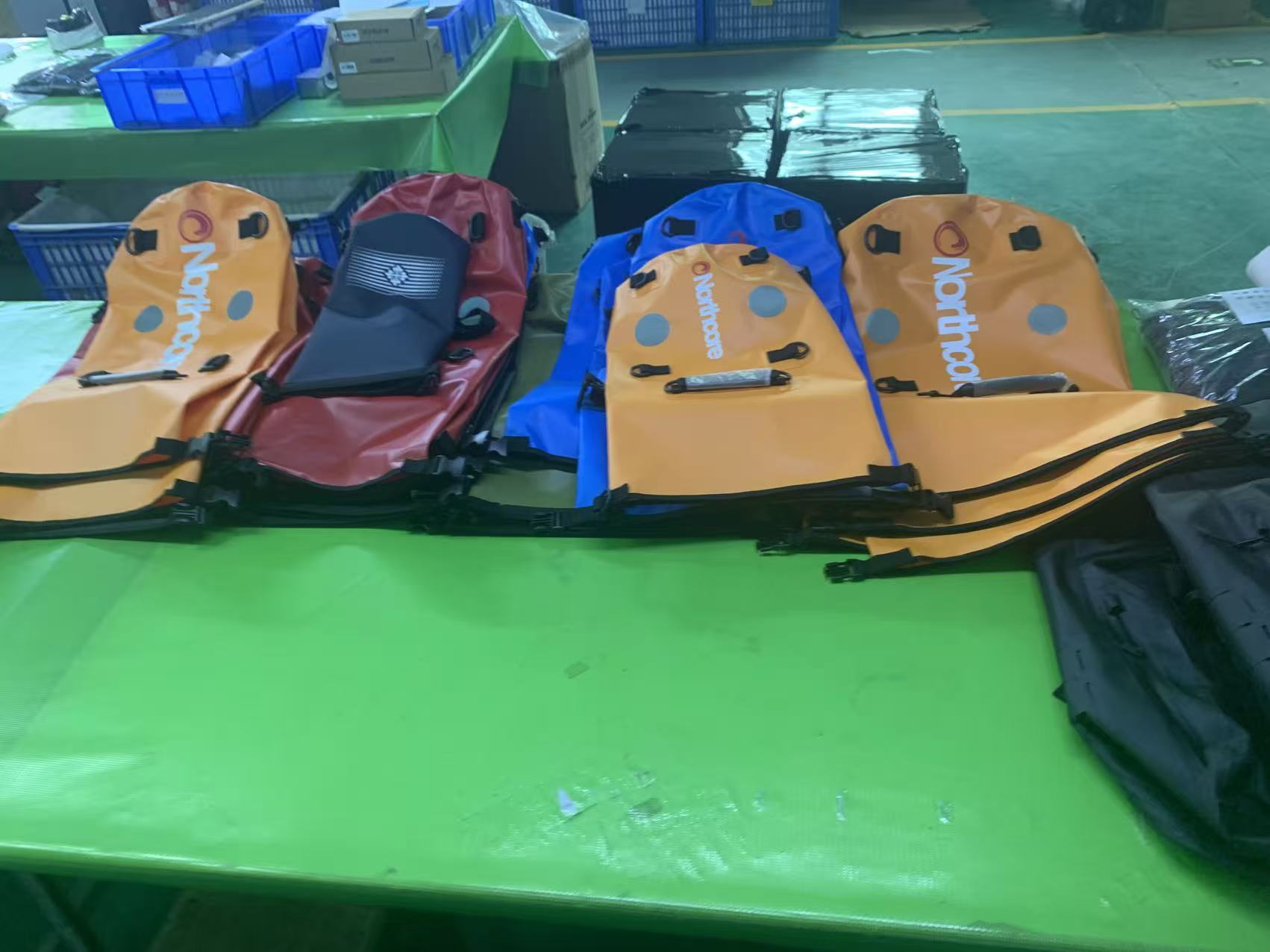 Produksi Batch Tas Tong Kering Waterproof Rampung - Maju Manufaktur lan Kapabilitas Kualitas